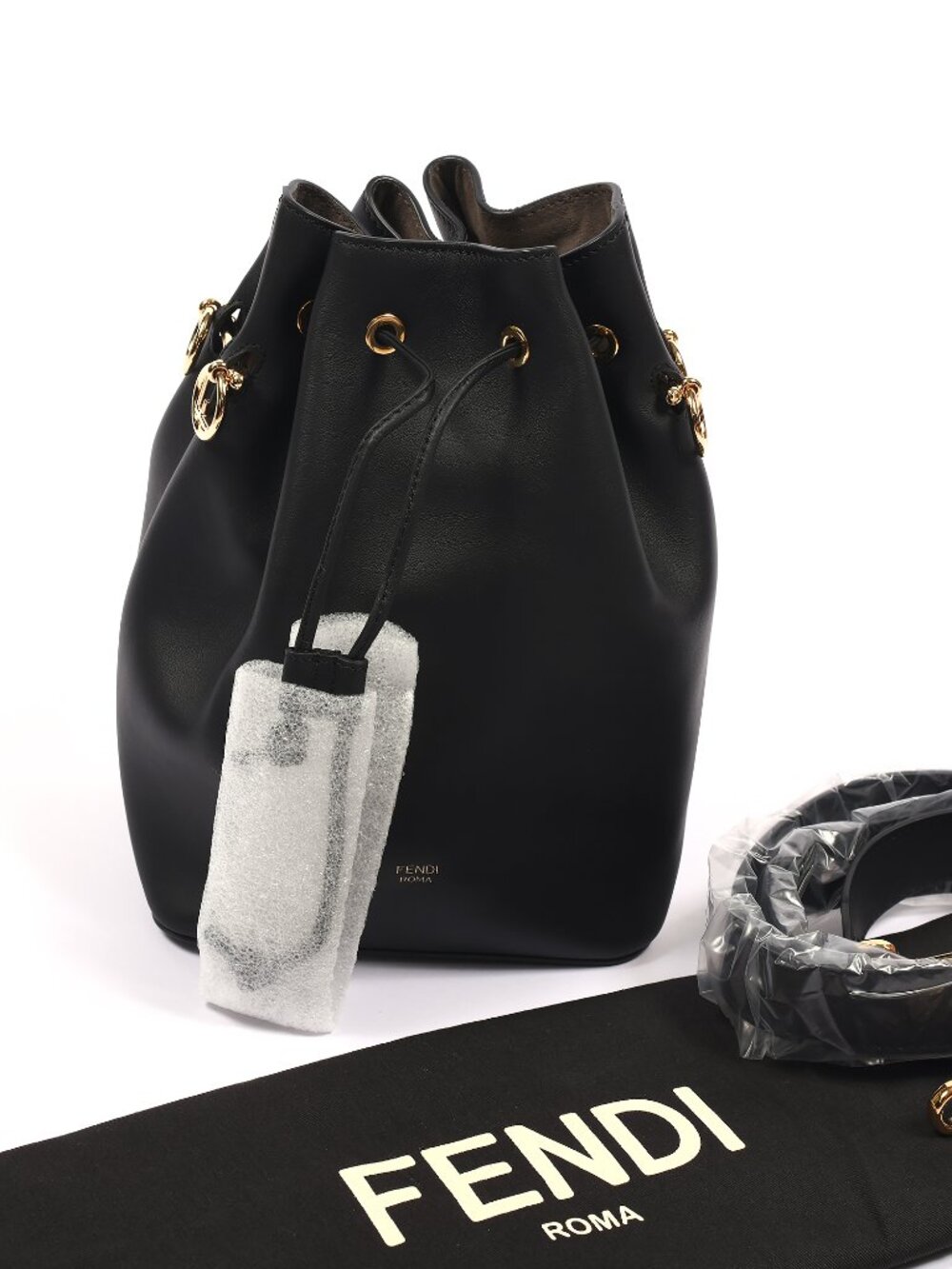 FENDI Mon Tresor Grande Black Calf Leather Bucket Bag 8BT298 NWT